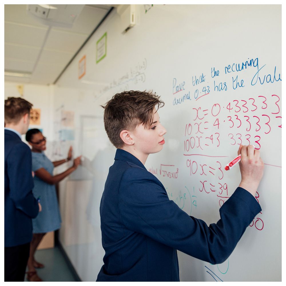 Writech - Retractable Whiteboard Marker - Red - 12pcs