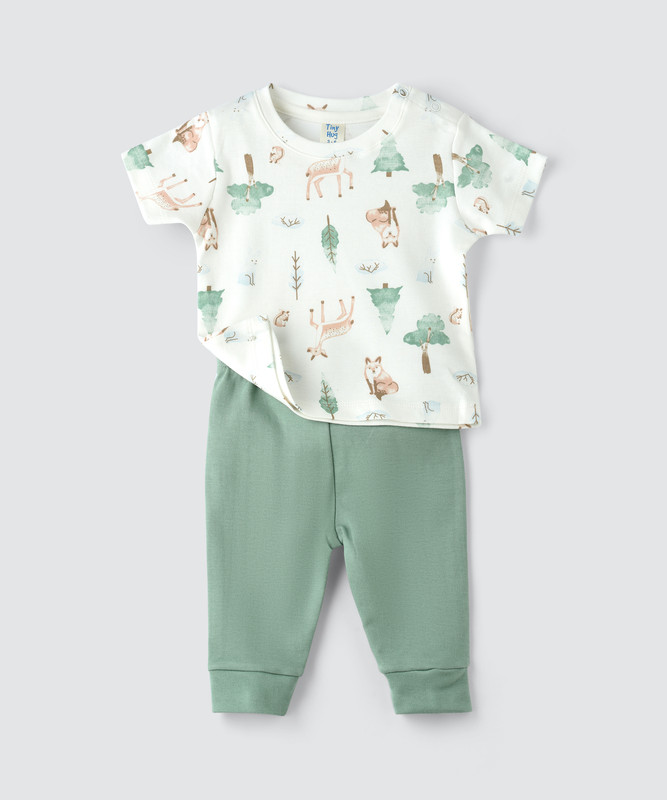 طقم تايني هاغ - قطعتان - تيشيرت وبنطال مطبوع عليهما صورة غابة للأطفال الرضع - أبيض/أخضر