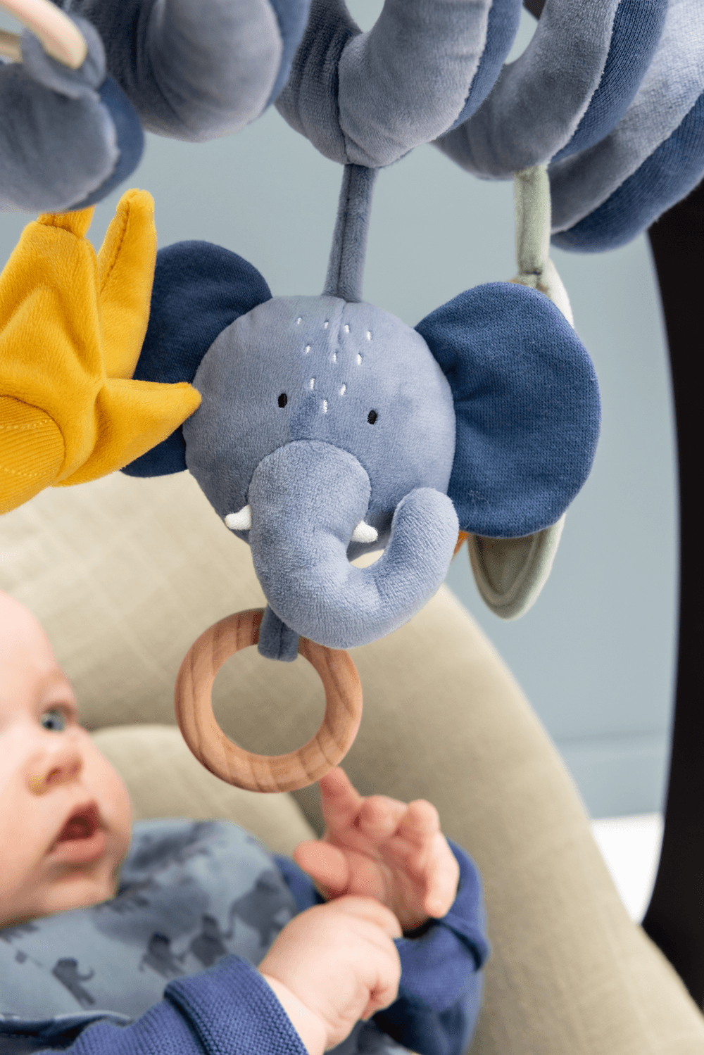 تريكسي - دوامة النشاط - السيدة الفيل