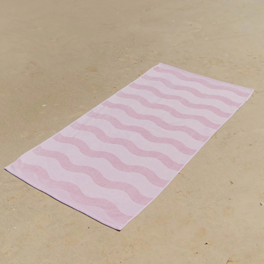 Flamingueo - Kid's Beach Towel - Baby Pink