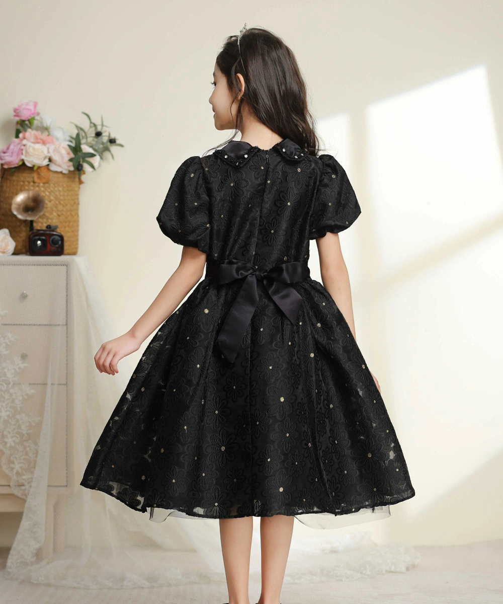 فستان حفلات للبنات من لي كريستال - بياقة عالية وحزام - أسود