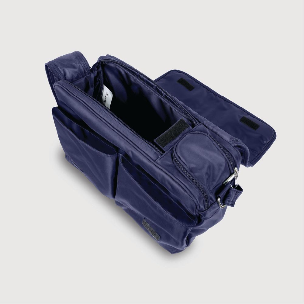 Nurtur Cozi - Metro Messenger Diaper Bag - Navy