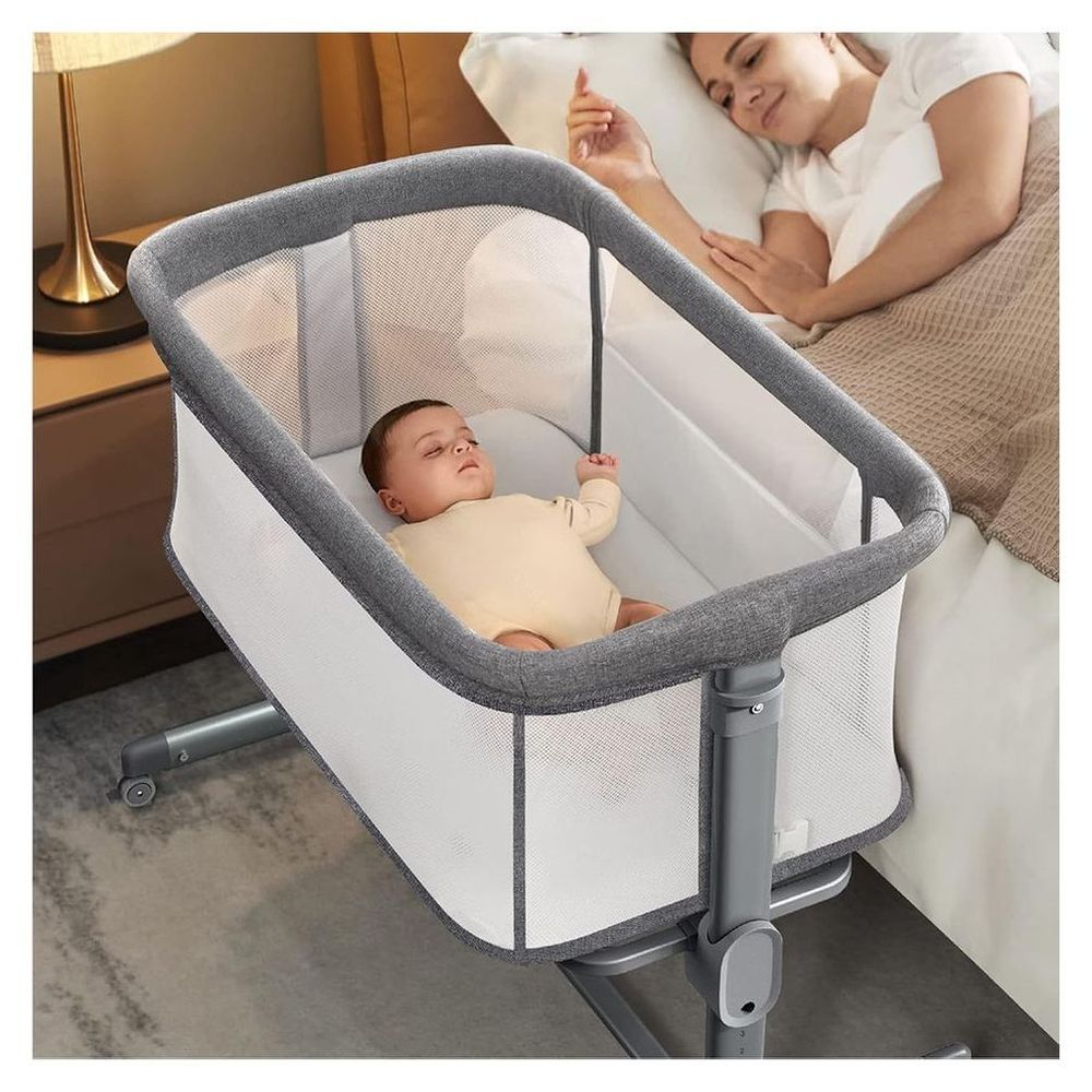 Bumble & Bird Adjustable Bedside Crib with wheels Grey