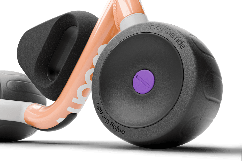 Woom Wow Self-Balancing Bike - Pop Peach