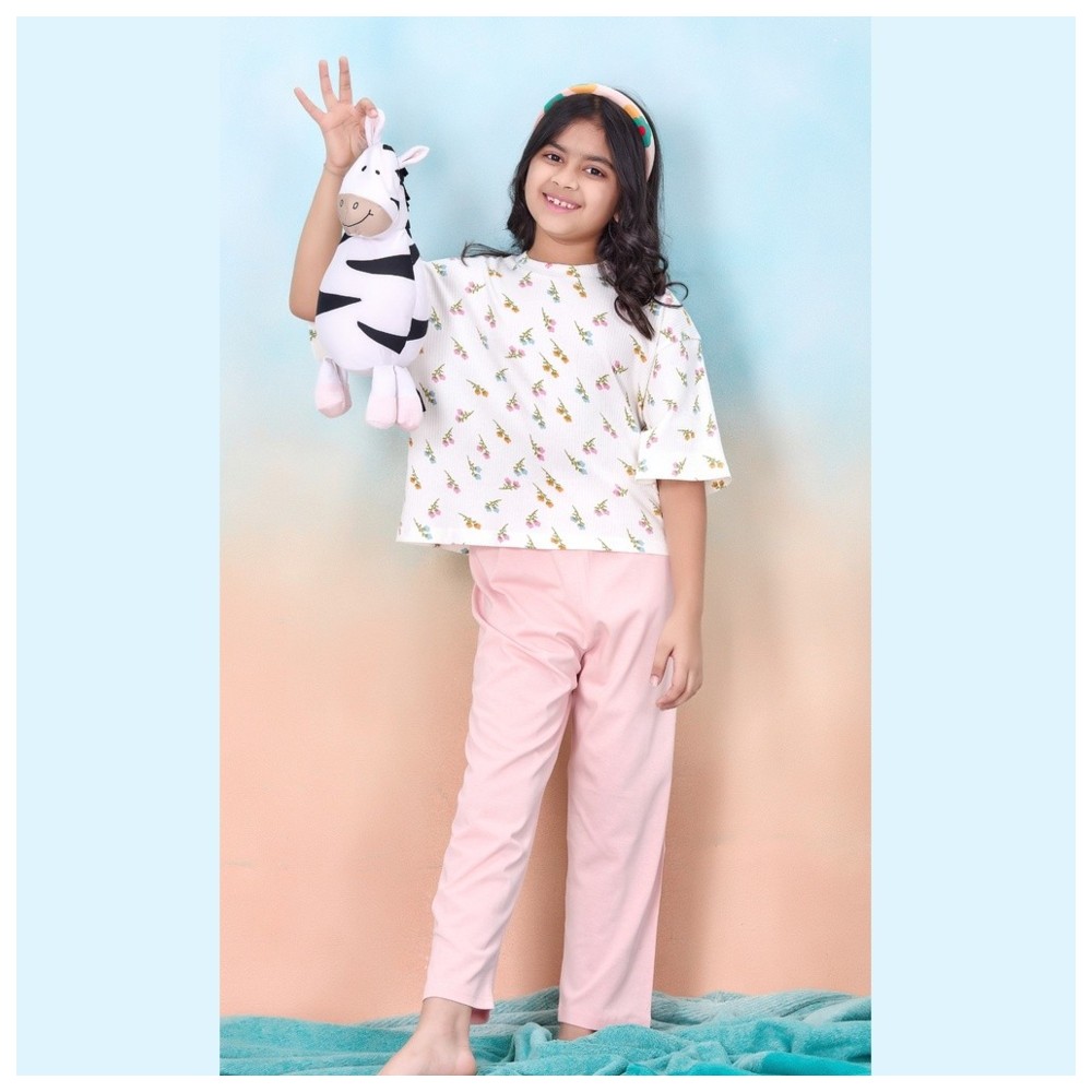 Artemea - 2pc-Set - Floral Printed Girls Premium Boxy T-Shirt And Peach Pajama Set