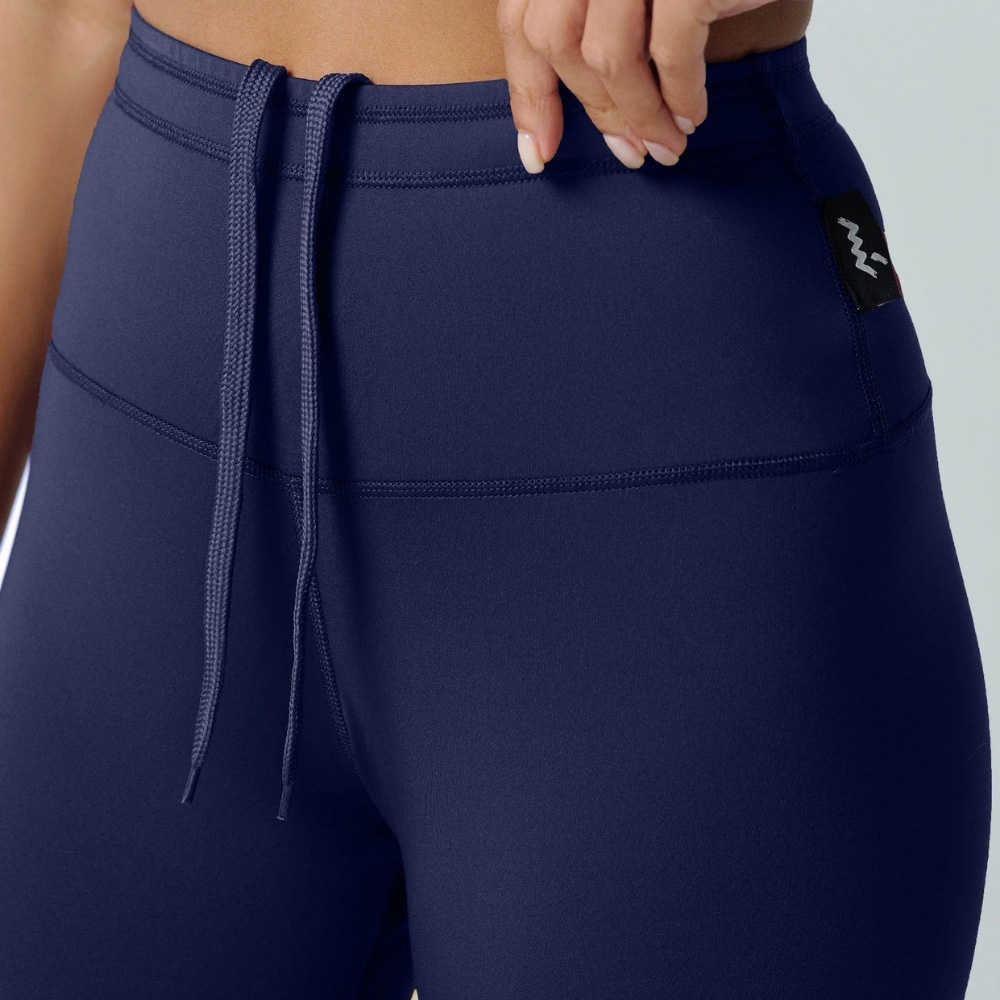 مولو - شورت رياضي كلاسيكي نسائي - أزرق