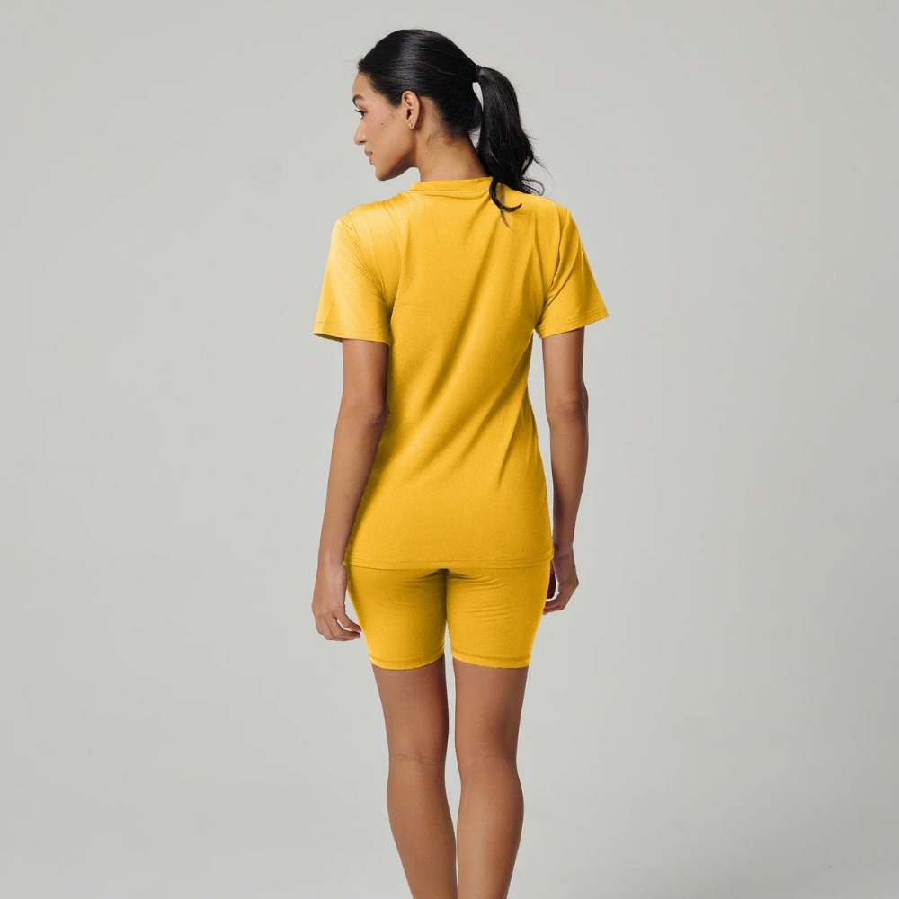 مولو - تي شيرت كلاسيكي نسائي - أصفر