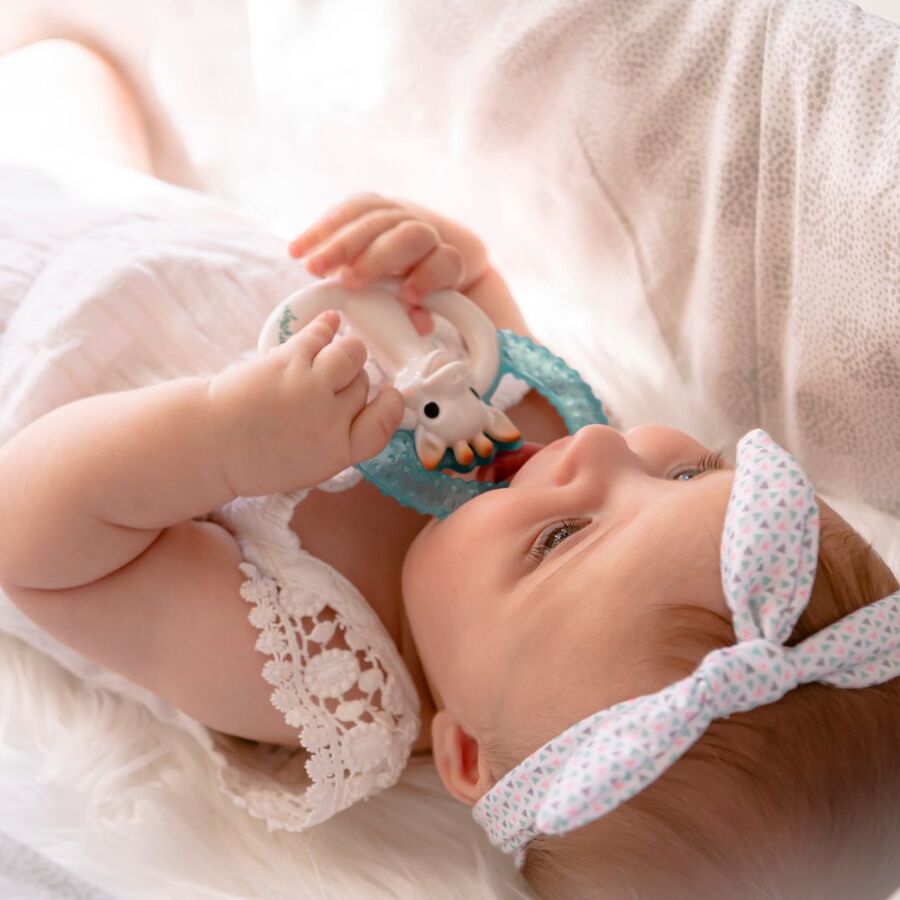 Sophie La Girafe - Fresh Touch Cooling Teething Ring