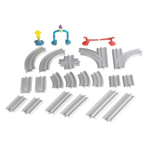 Chuggington Motorized Straight & Curved Track Pack