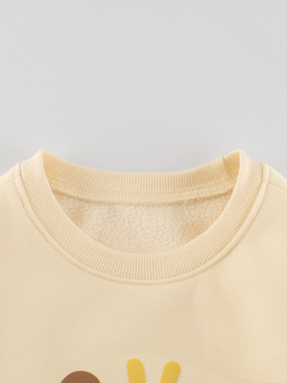 شوغر راش - سويت شيرت عادي - Love Pe Motion - بيج