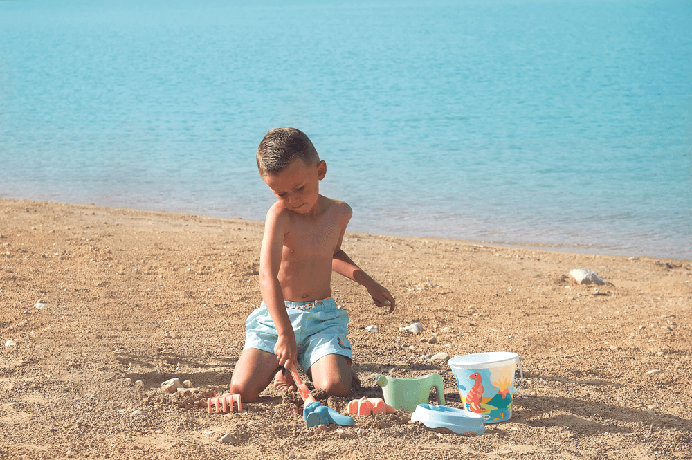 Ecoiffier - Sand Bucket Set With Watering Can - Dino - 5 Pcs