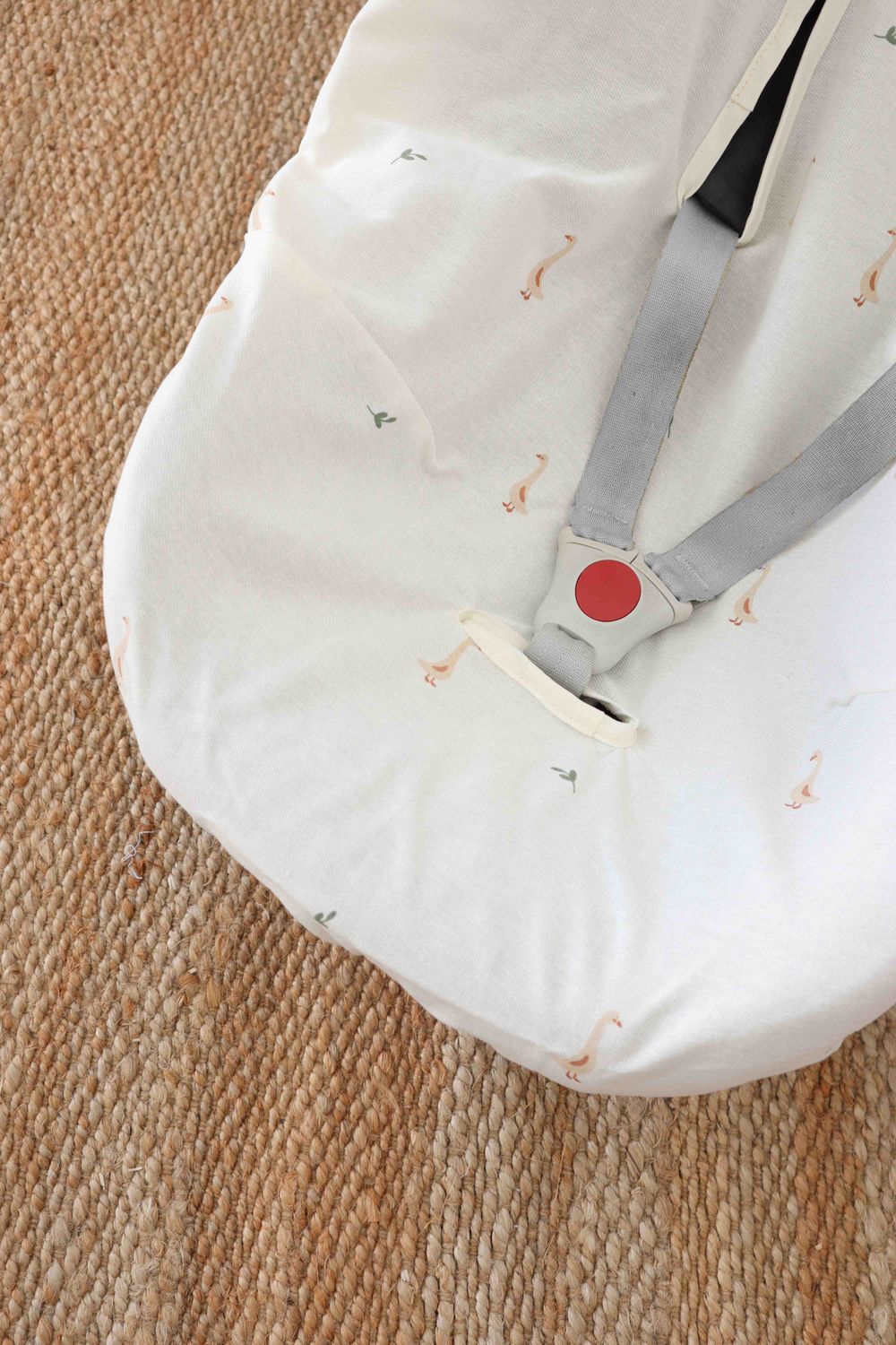 Gloop - Organic Car Seat Cover Only - Farm - White