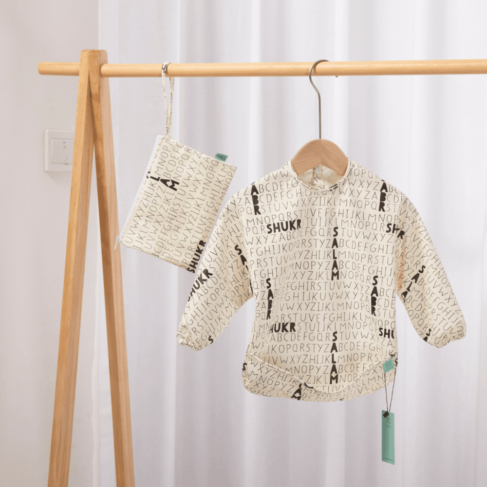 Once Upon A Dua - Long Sleeved Pocket Bib & Carry Pouch Set - Cream