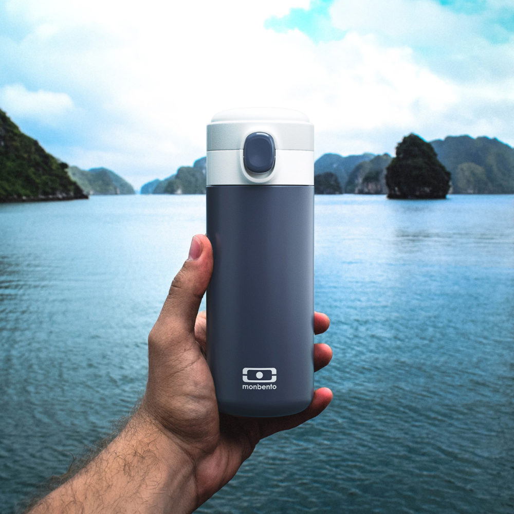 مونبينتو - زمزمية بوب كومباكت معزولة - أزرق إنفينيتي