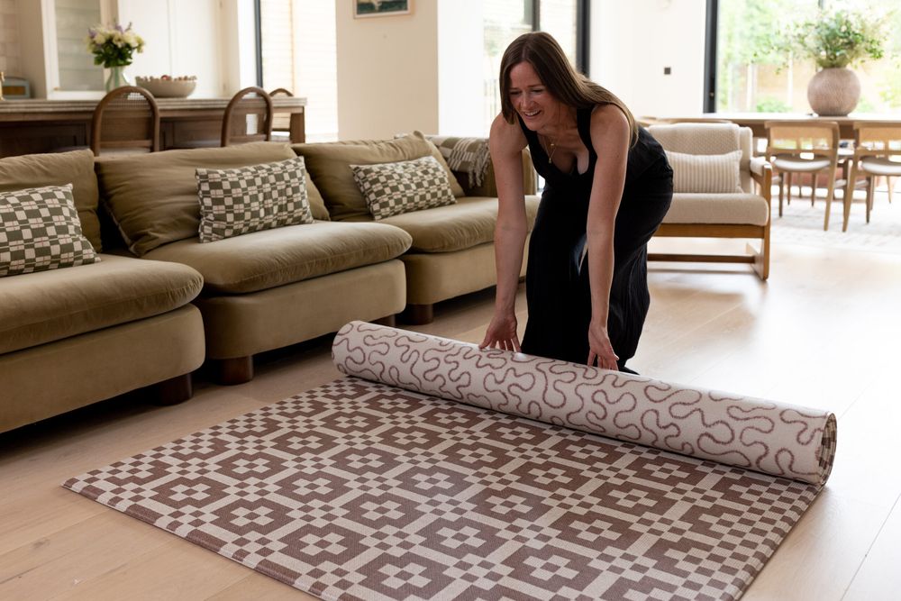 Totter And Tumble - The Weaver And The Brecon Xl Playmat