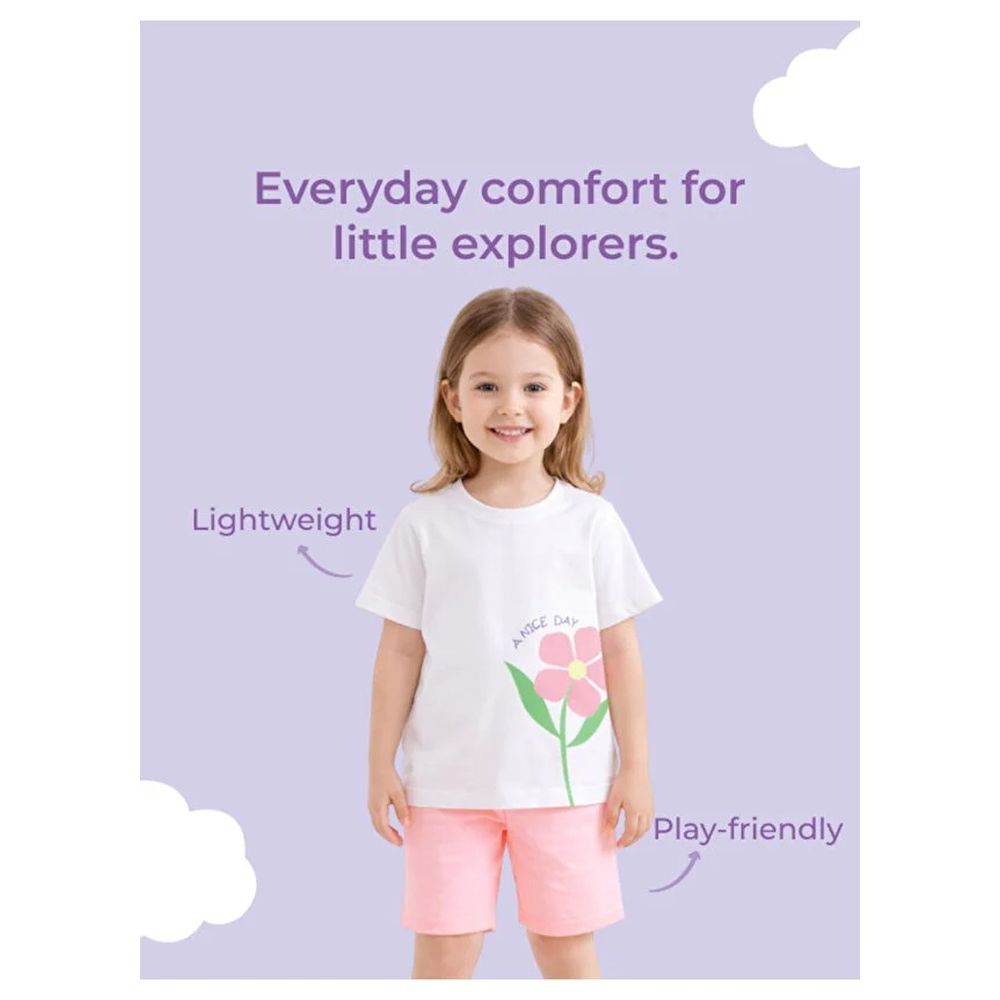 لؤي - طقم قطعتين - تيشيرت وشورت قطني 100% مطبوع برسومات للبنات - أبيض/وردي