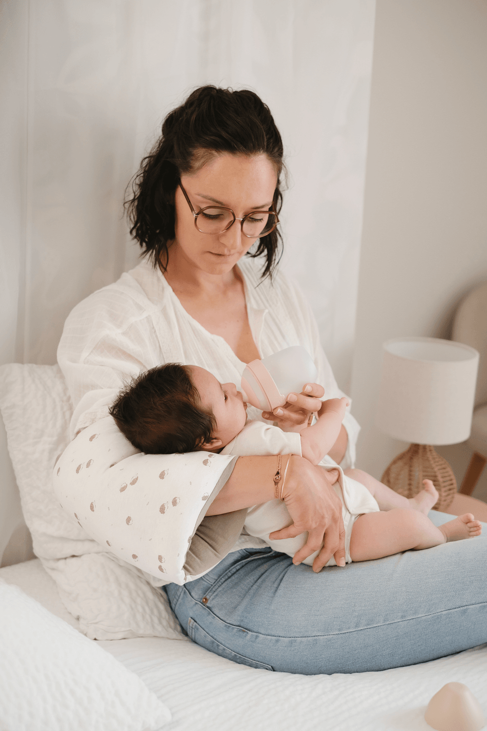 تينيو - وسادة قطنية محمولة للرضاعة الطبيعية على شكل قنفذ