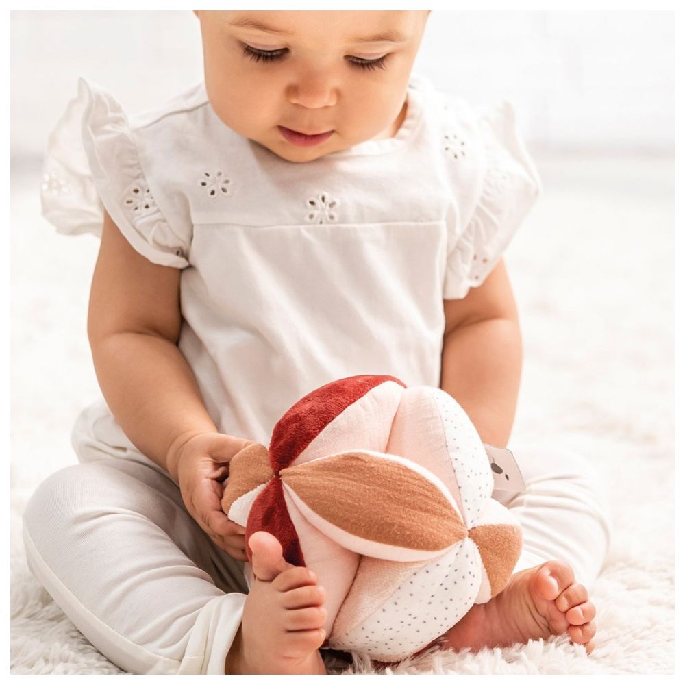 ناتو - كرة الأنشطة لابيدو - زهري - 14 سم