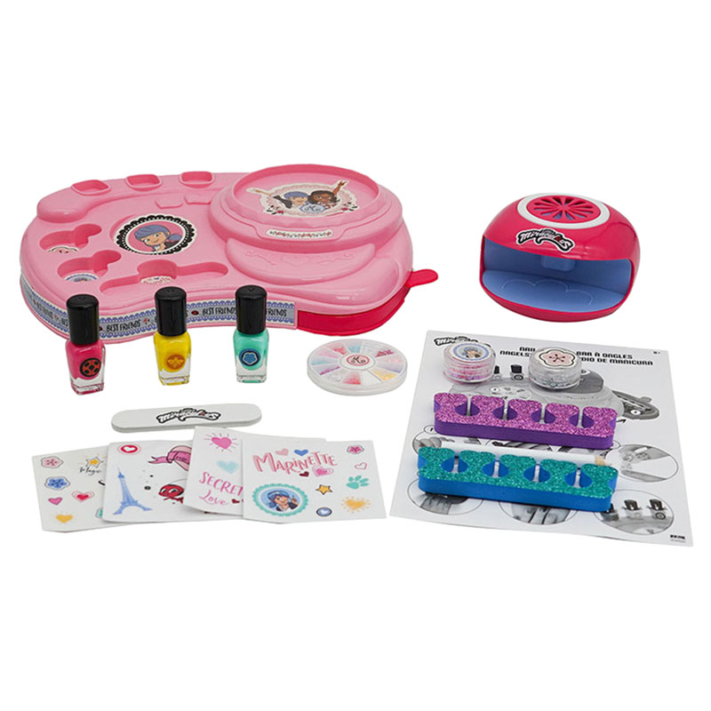 زاج بلاي - ستوديو الأظافر مارينيت