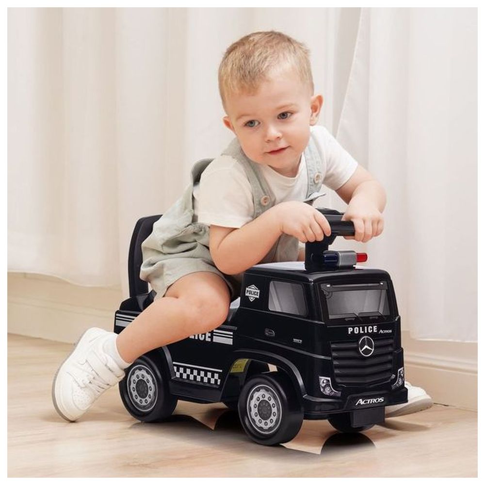 ميتس - سيارة دفع مرسيدس بنز أكتروس لإطفاء الحريق - أسود